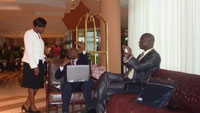 SORLAF 2010 - Mercredi 31 mars 2010 - Hôtel Laico Okoumé Palace - En attente de la navette du congrès